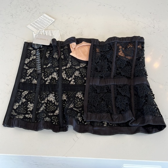 Laperla made in Italy size 34B luxury shape wear - Picture 10 of 16